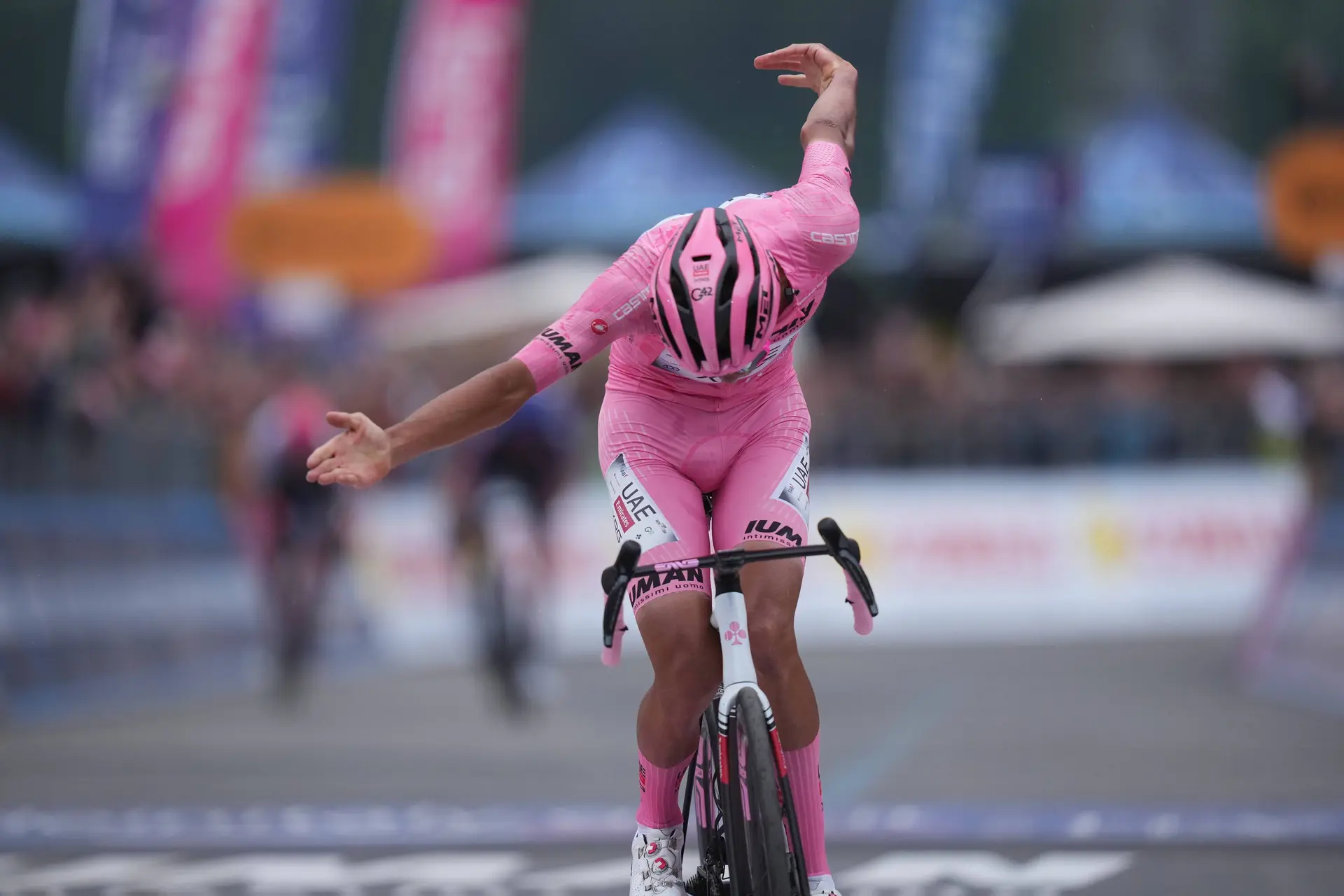 "We are now 17 stages into the Giro and we still don’t know who’s going to win” – Bruyneel loving Giro battle as Del Toro fights back