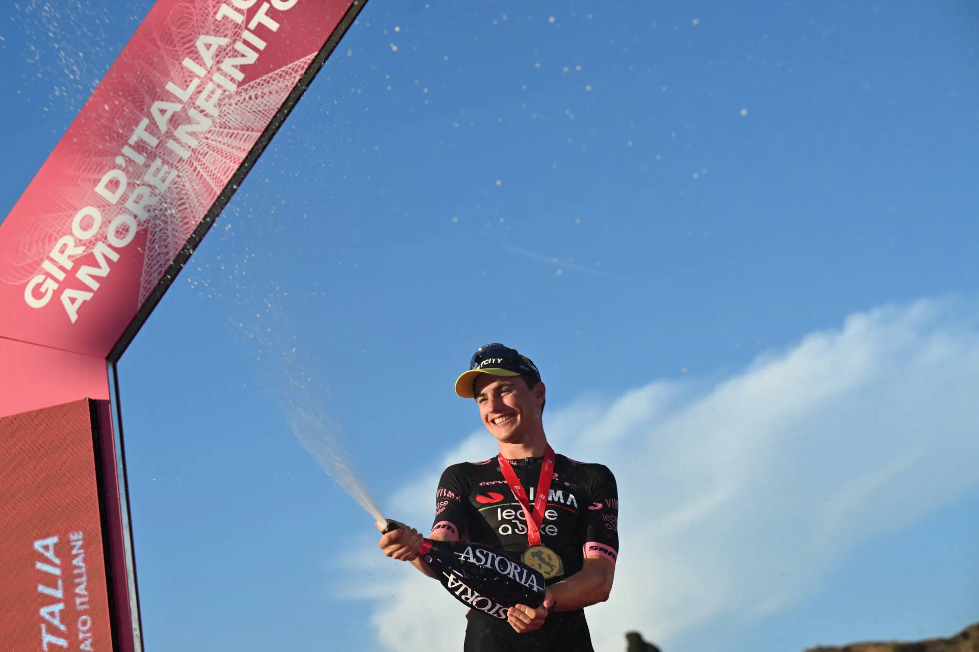 "It was a special day for the whole team" - Olav Kooij brings to a close dream finale to Giro d'Italia for Visma