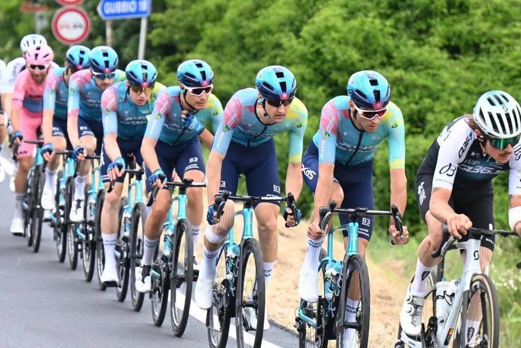 Relatório médico e abandonos - Critérium du Dauphiné 2025: Vinokourov abandona a corrida