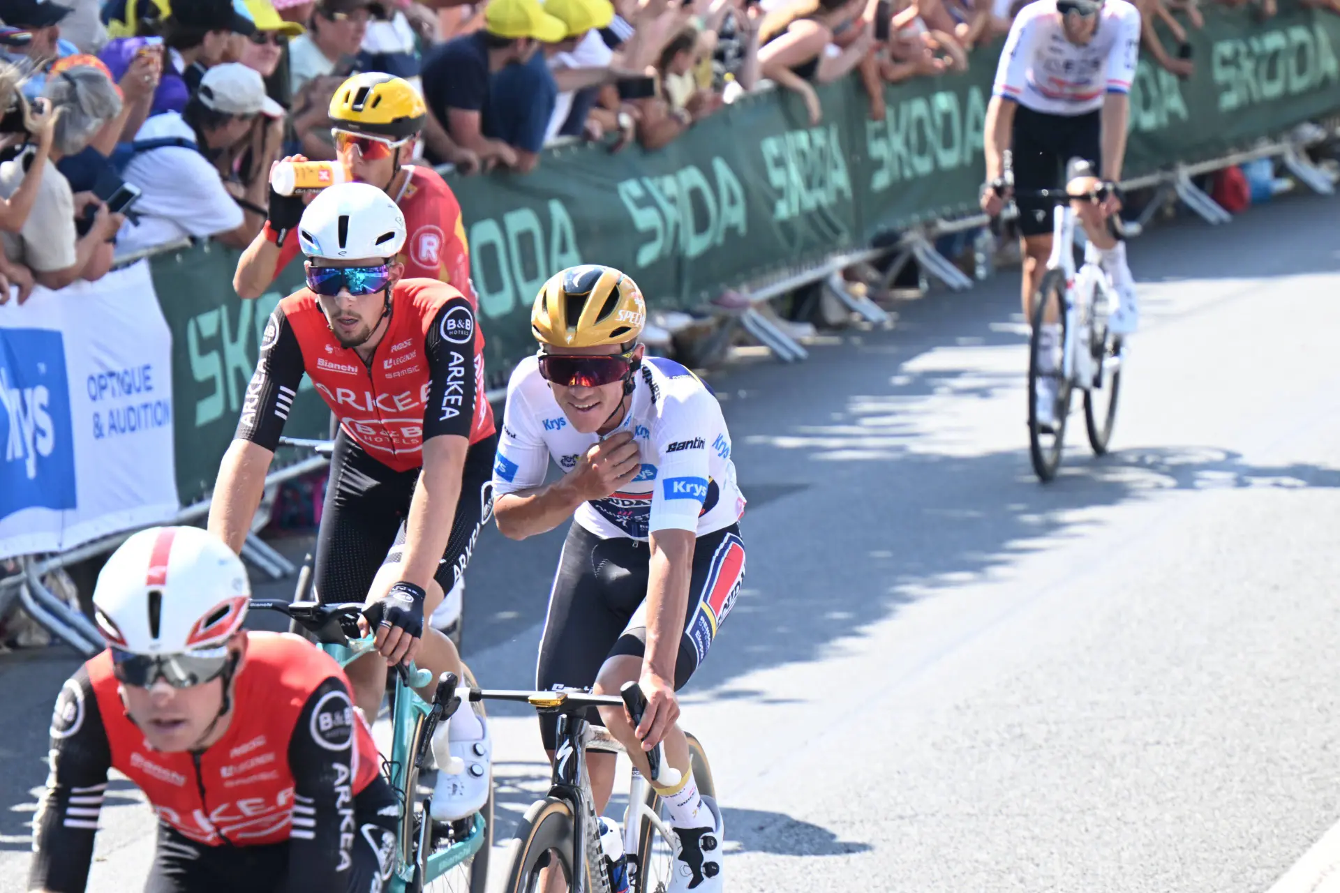 "O Remco gritou: Pára, pára, pára!" Colega de equipa de Evenepoel fala do gesto de fair play do belga