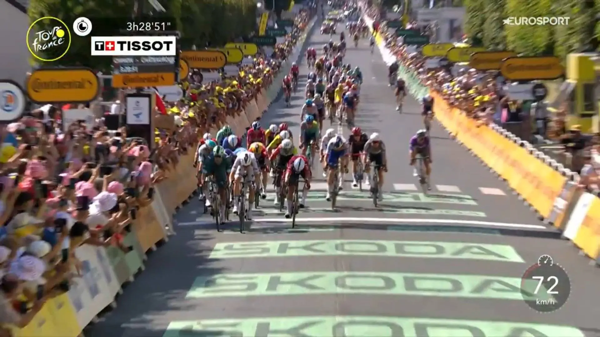 Tim Merlier takes sprint win on stage 9 as Mathieu van der Poel's heroic breakaway falls just short at the 2025 Tour de France
