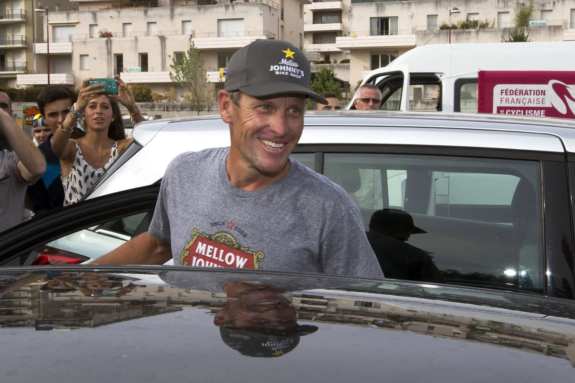 “The next step will be forcing riders to stay in a detention centre" - Lance Armstrong doesn't agree with night doping tests