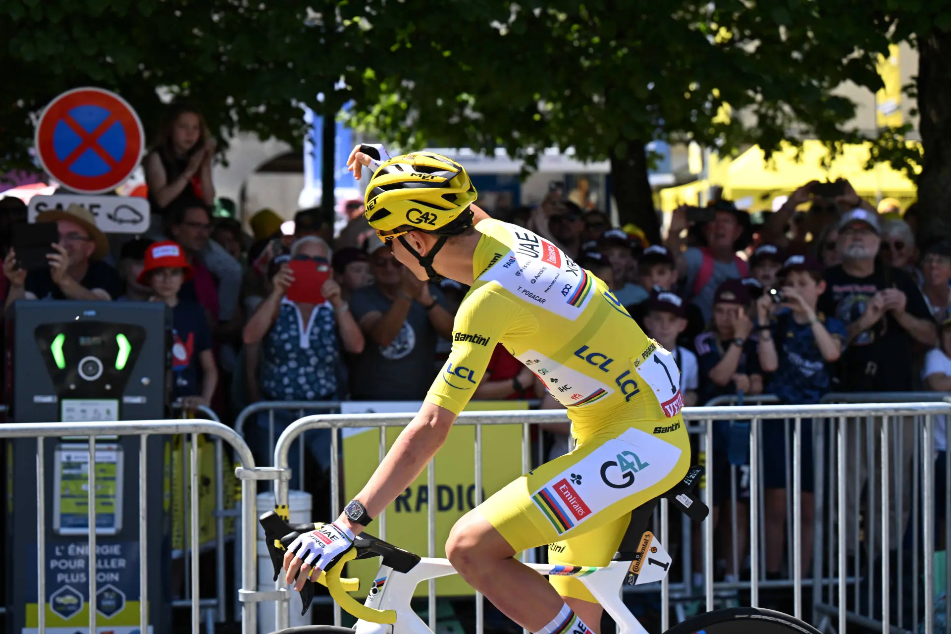 "The more they force Pogacar to respond, the greater the chance he might crack" - Thijs Zonneveld encourages Visma's attacking Tour de France tactics