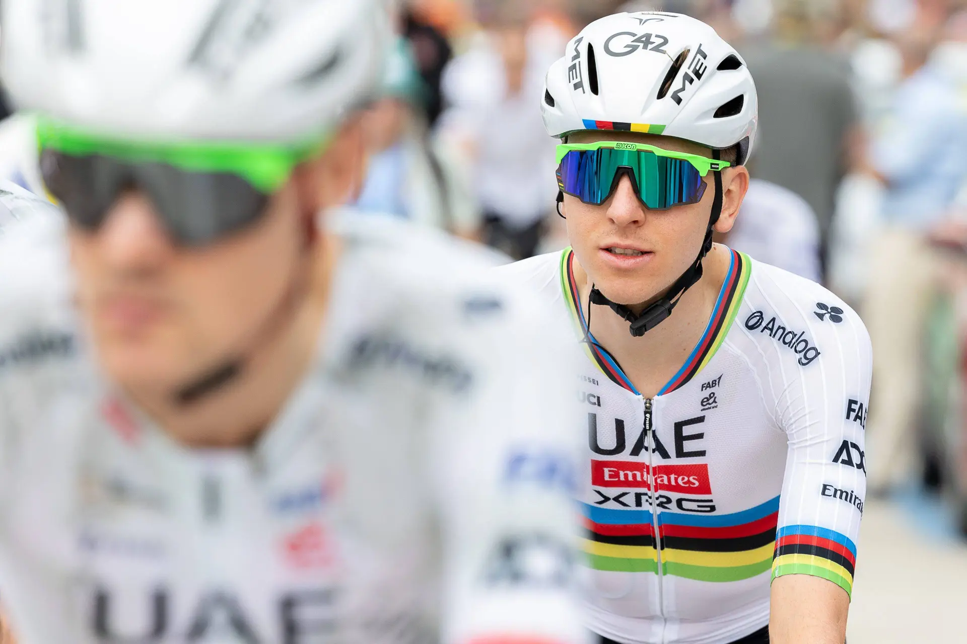 “Às vezes pergunto-me como é que ele consegue descansar e concentrar-se” – Tadej Pogacar faz demasiado no inverno, segundo um antigo campeão do mundo