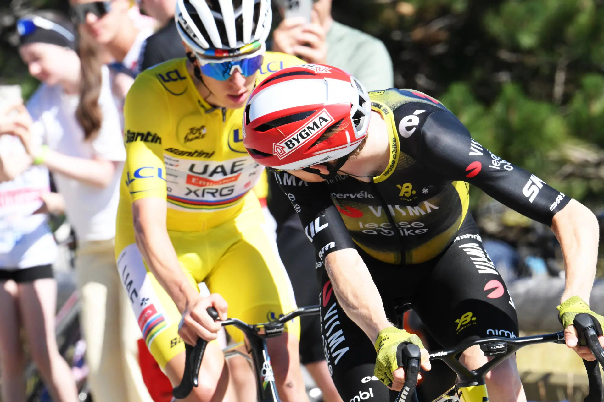 “He caught Jonas' wheel sitting down” – Armstrong sees through Pogacar’s game on Ventoux