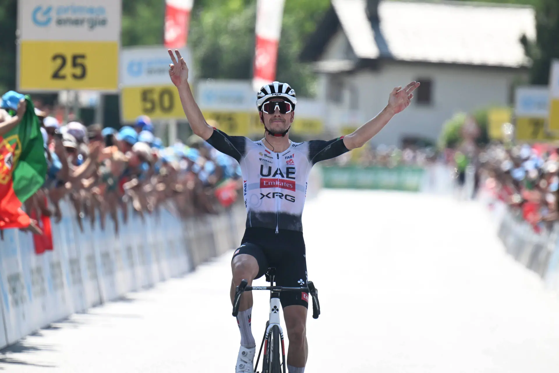 Atualização do ranking UCI: João Almeida cai no ranking 2025, Mads Pedersen já vê Tadej Pogacar longe