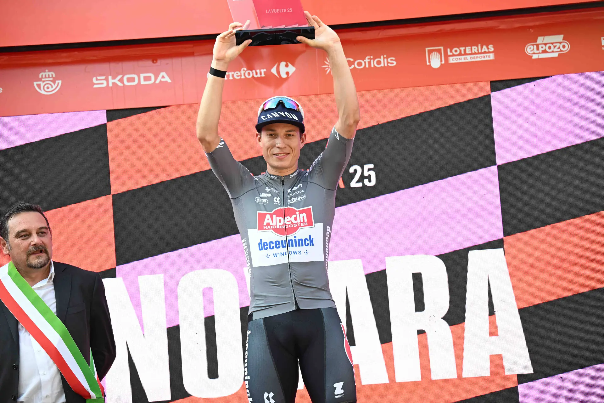 "As minhas pernas pareciam de cimento..." Jasper Philipsen andou de roda em roda e passou pelo buraco da agulha para ganhar a 8ª etapa da Vuelta