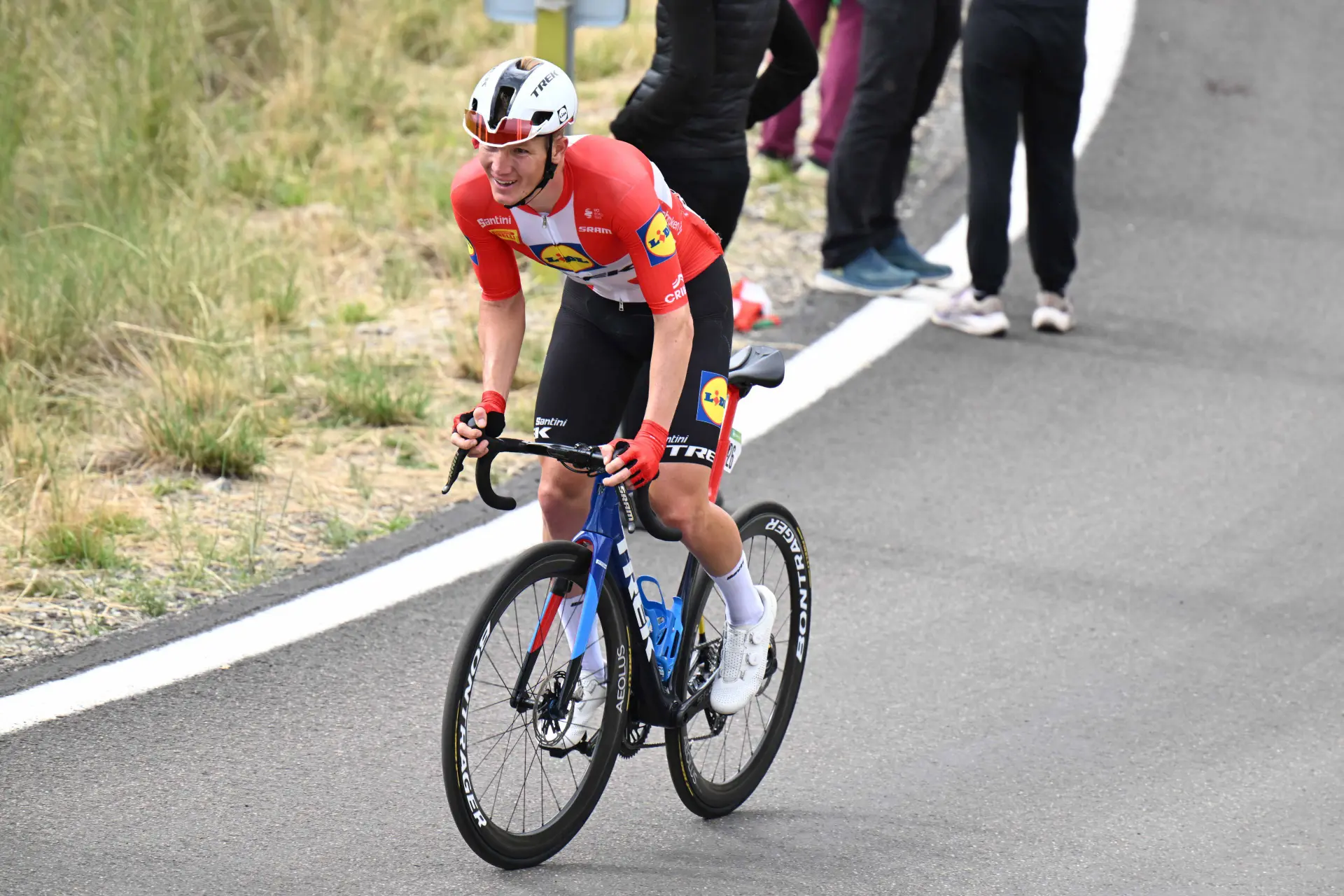 Almost two years after Muriel Furrer’s tragic death, Provence scare reignites cycling’s GPS tracker debate: “An hour and a half before we found out Soren Kragh had crashed”