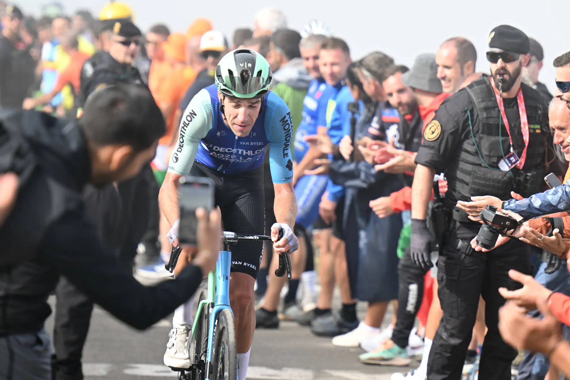 "I can be a very versatile teammate" - Visma's new French signing prepares for Tour de France support for Vingegaard and Van Aert
