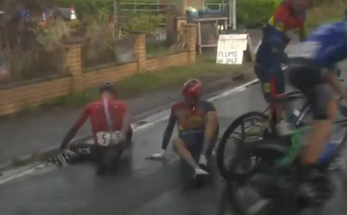 "They're not using the brakes" - Remco Evenepoel tests himself but not everyone at Quick-Step was happy after late crash at Tour of Britain