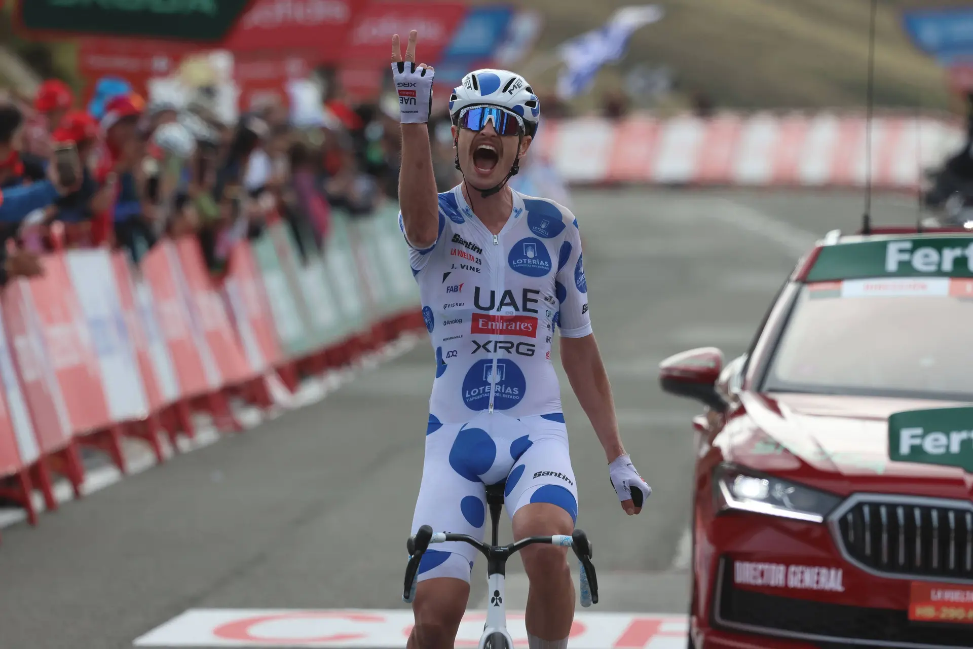 Another victory for UAE - Jay Vine takes win in Belagua as Jonas Vingegaard takes over red jersey
