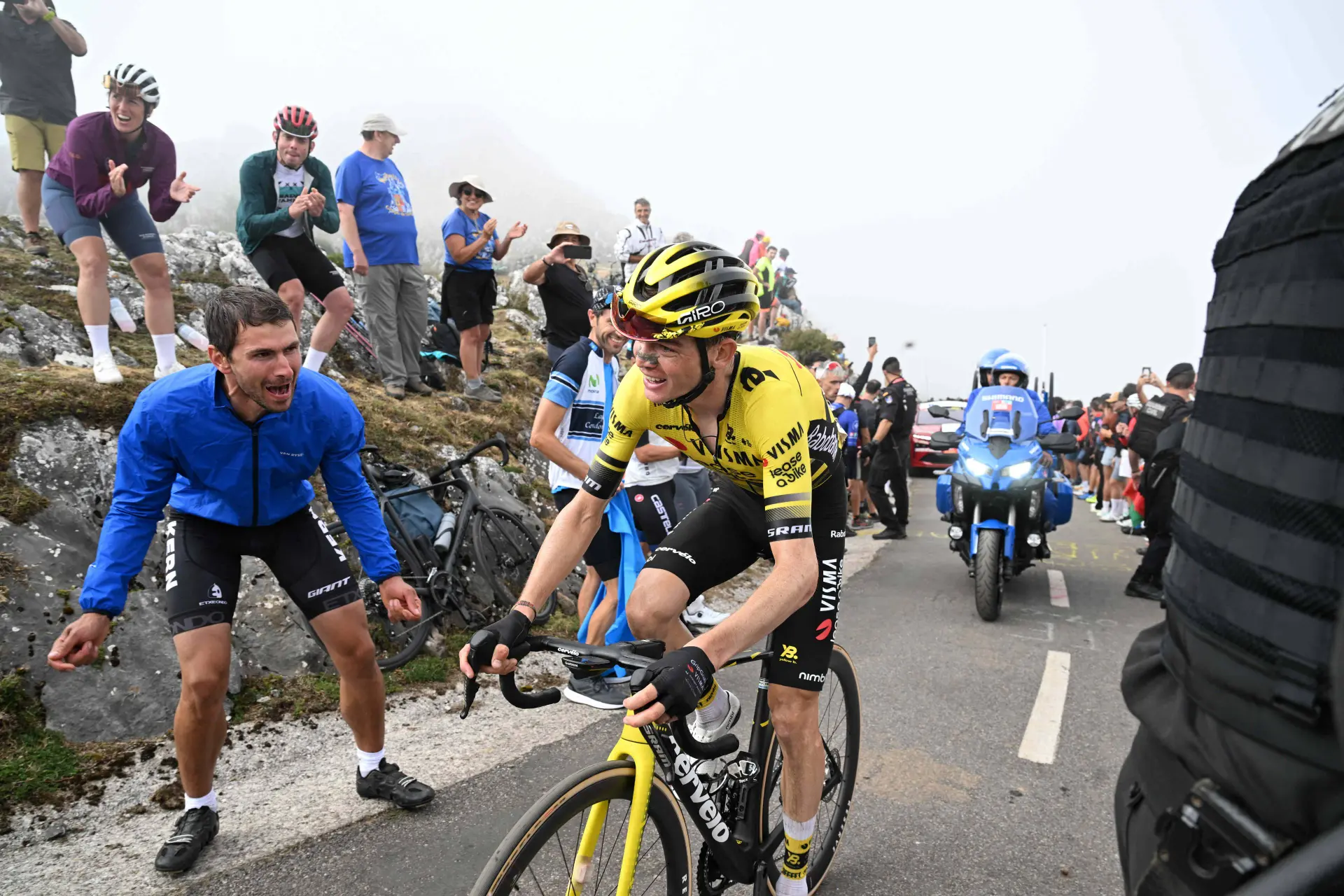 "I love these steep climbs" - Sepp Kuss at his very best but unable to help Vingegaard against Almeida attack