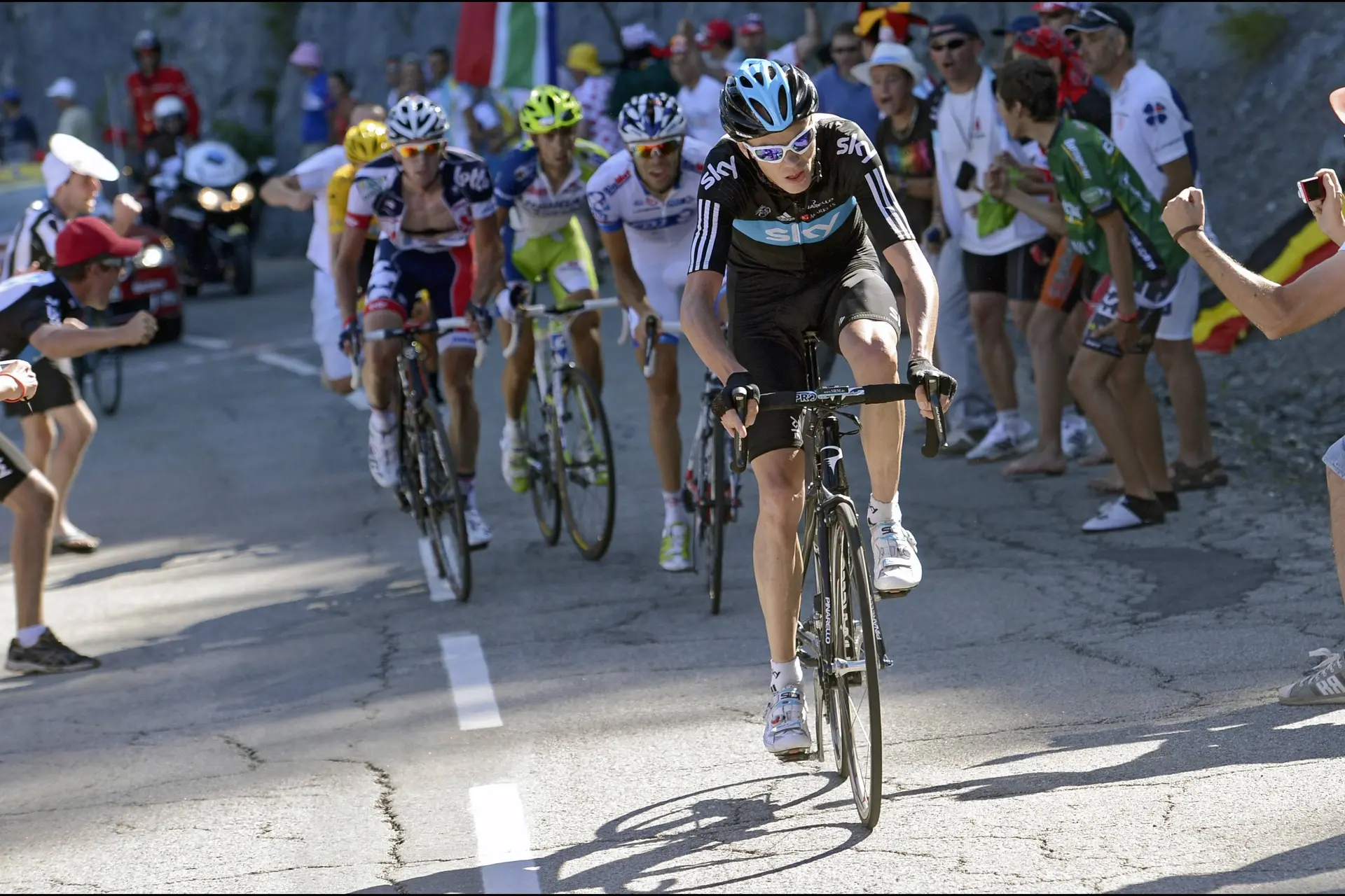 "At the team hotel, I threatened to walk" - Bradley Wiggins after being attacked by Chris Froome at 2012 Tour de France