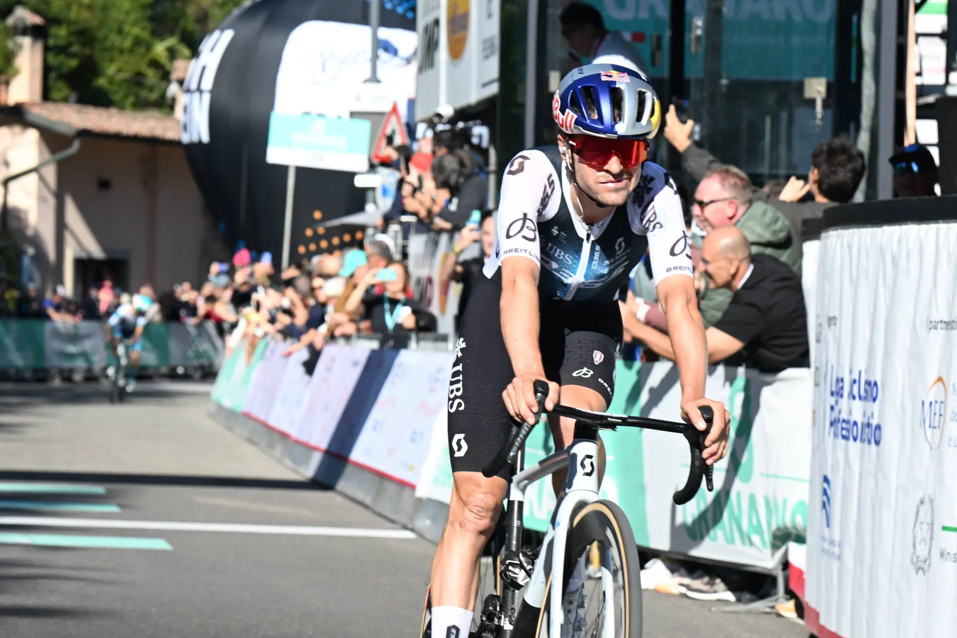 "Não estou a pensar no ciclocrosse" - Tom Pidcock pronto para descansar depois do Campeonato do Mundo de Gravel