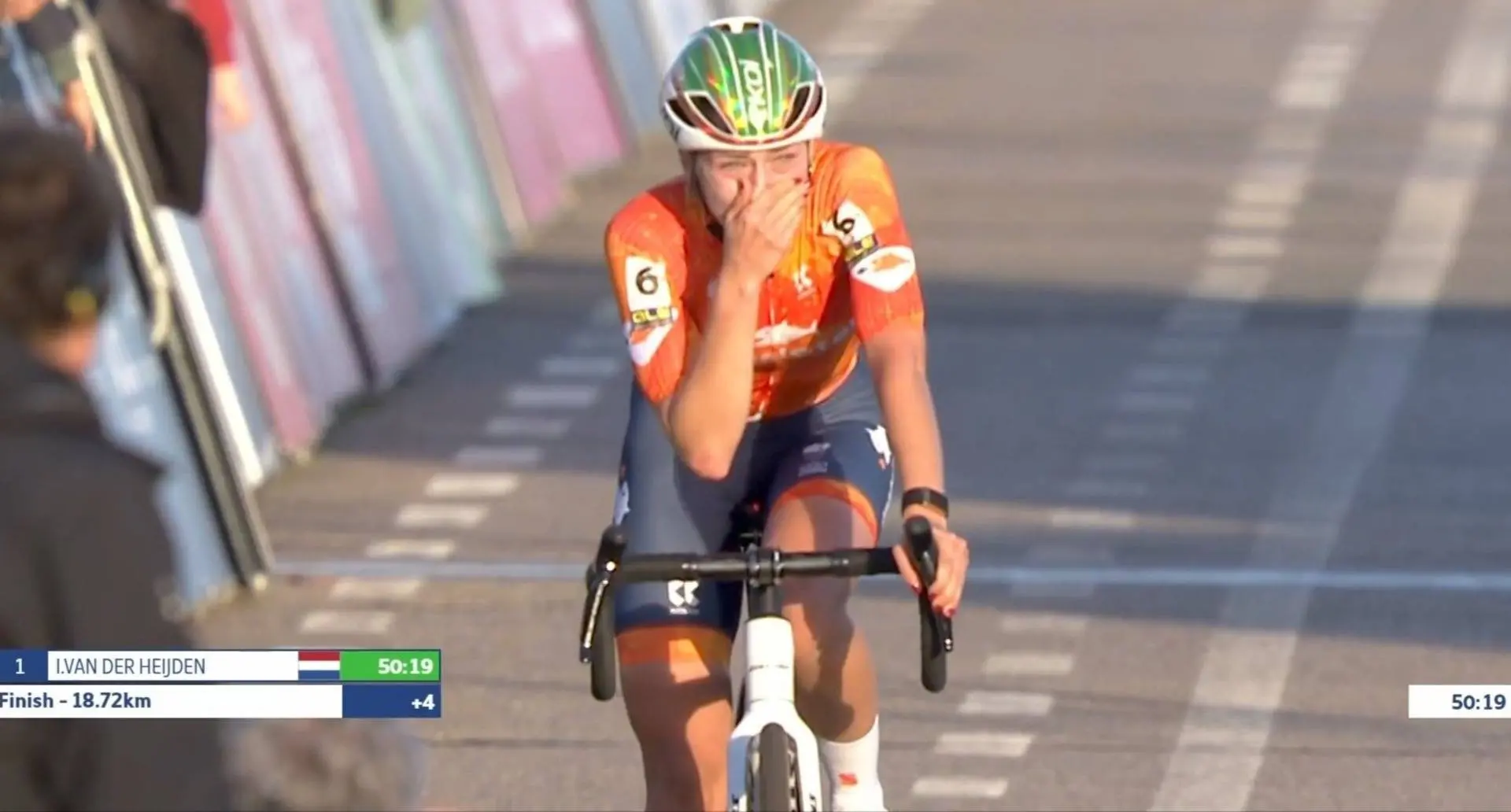 Resultados do Campeonato da Europa de CX 2025: Inge van der Heijden surpreende a concorrência e conquista a maior vitória da sua carreira em Middelkerke