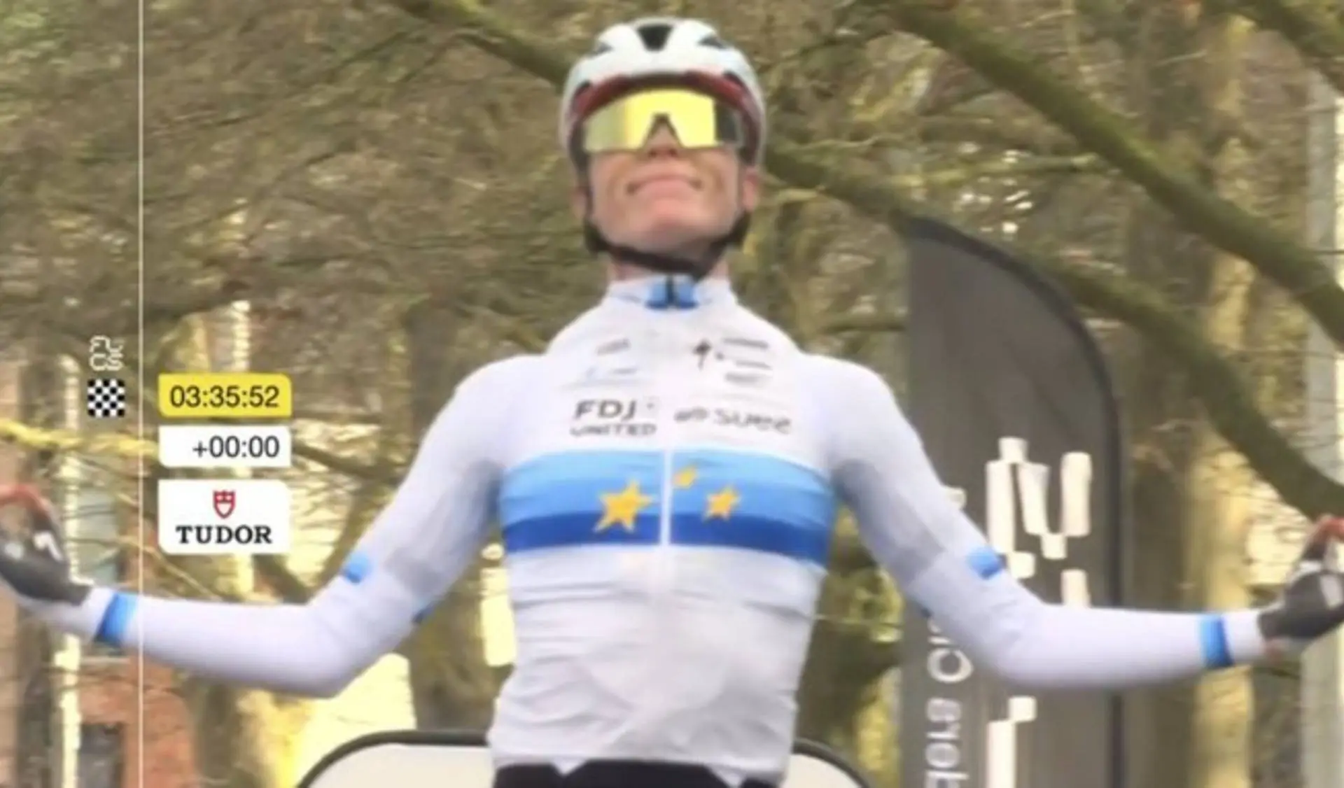 “Kasia wasn’t really pulling through at first, but my position was more relaxed” – Demi Vollering plays tactical mind games with Niewiadoma in Omloop Het Nieuwsblad duel