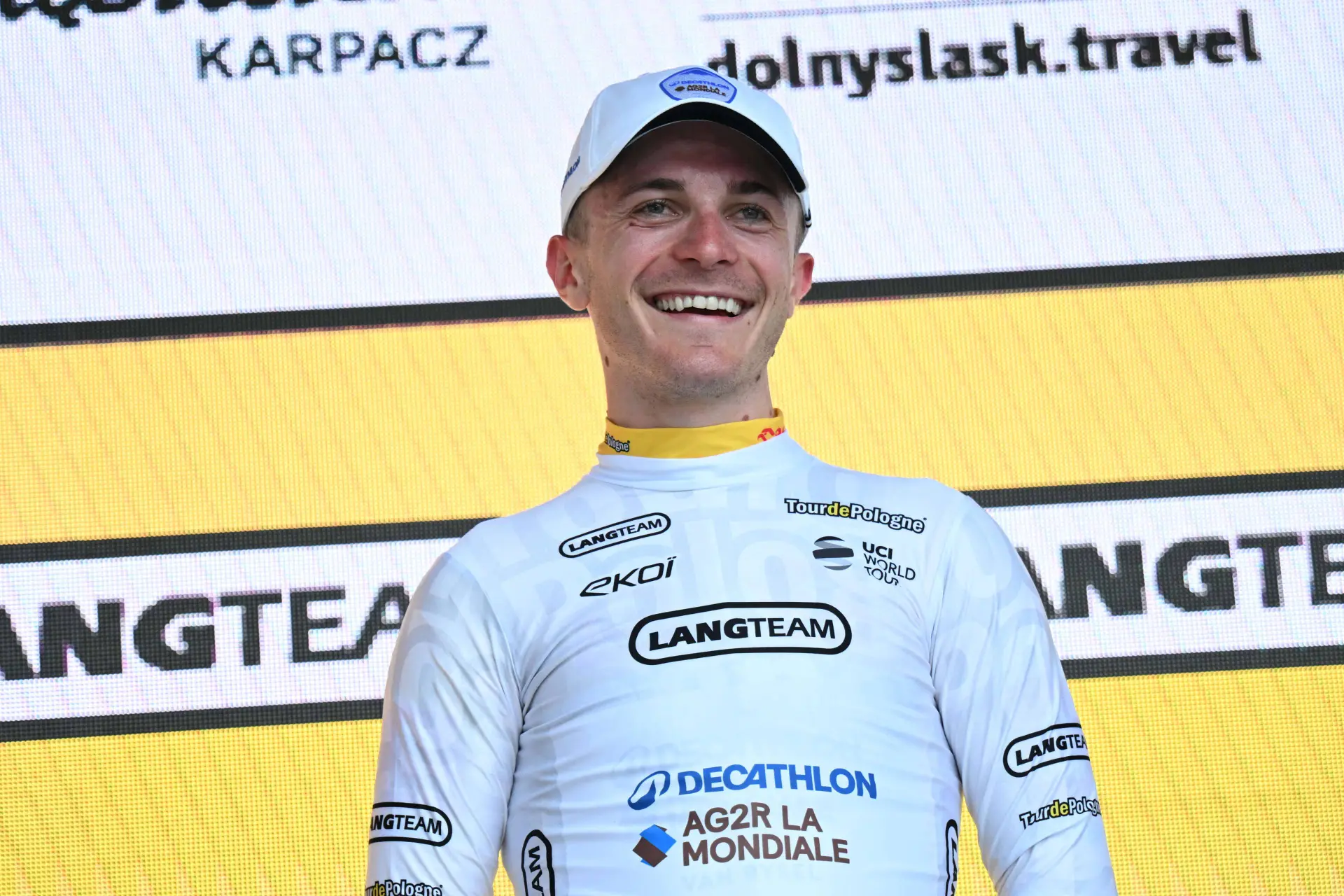 “Arrisquei, mas valeu a pena”: Paul Lapeira vence a nova clássica Volta aos Alpes Marítimos