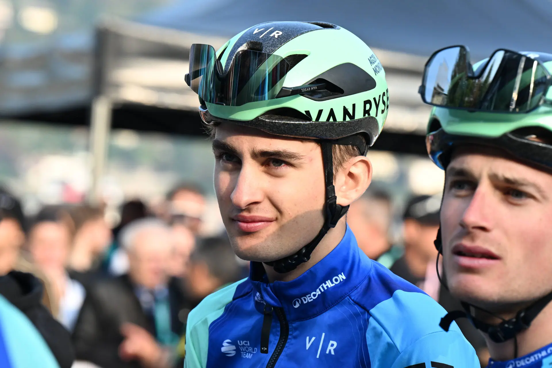 “Juan Ayuso e João Almeida não colaboraram muito comigo…” - Paul Seixas sobre a primeira vitória como profissional na etapa rainha da Volta ao Algarve
