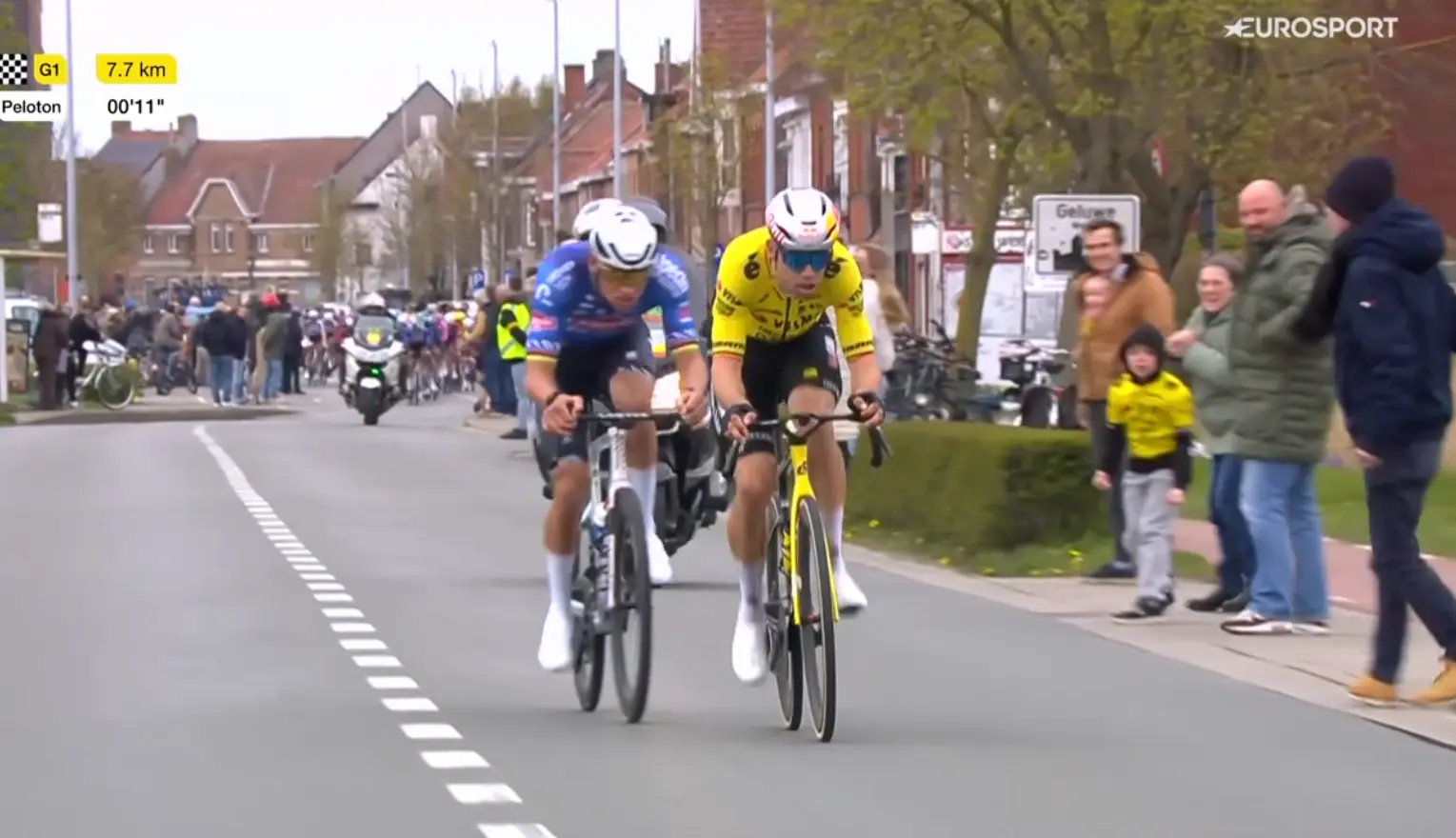 “Na fuga com Wout van Aert, propositadamente não me empenhei a fundo” - Lição tática de Mathieu van der Poel ajuda a selar vitória de Jasper Philipsen na In Flanders Fields