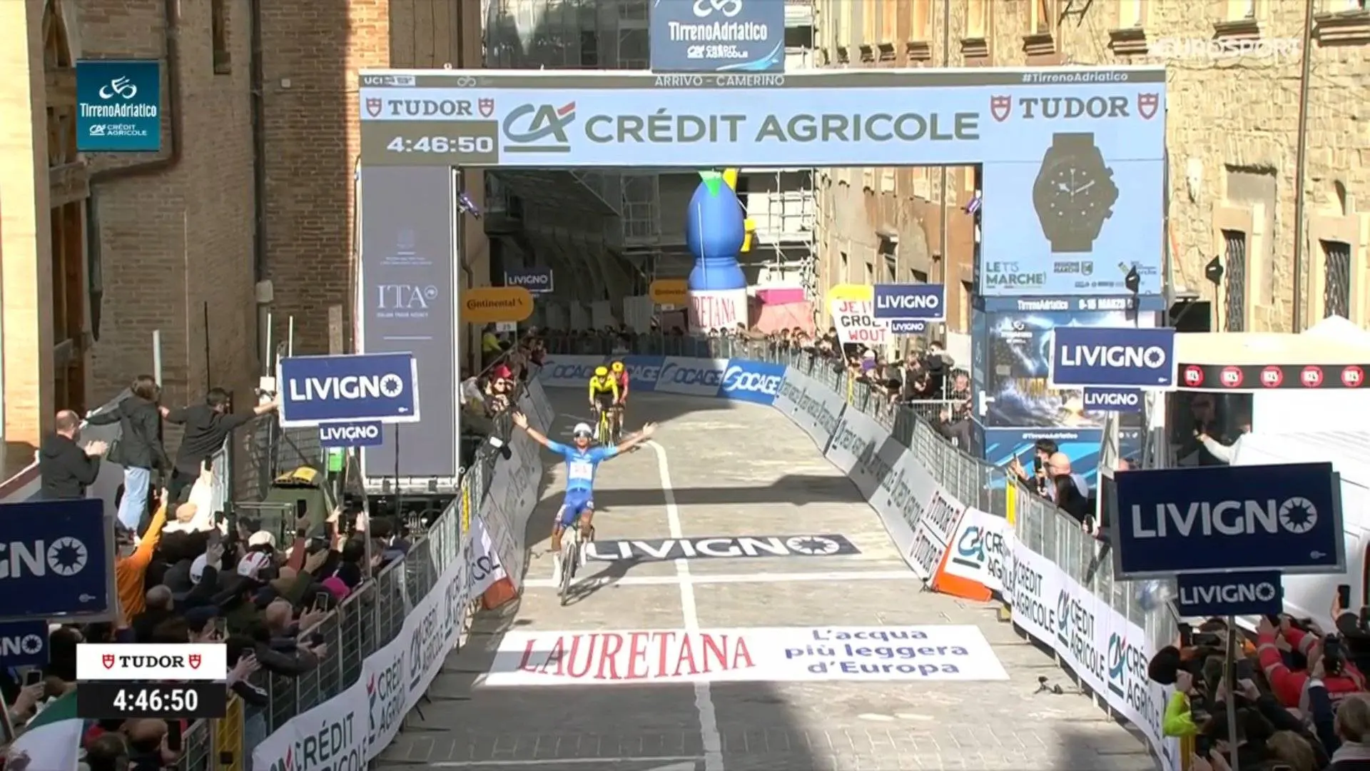 Resultados 6ª etapa do Tirreno-Adriatico: Isaac del Toro vence com inteligência em Camerino e sela a vitória na geral
