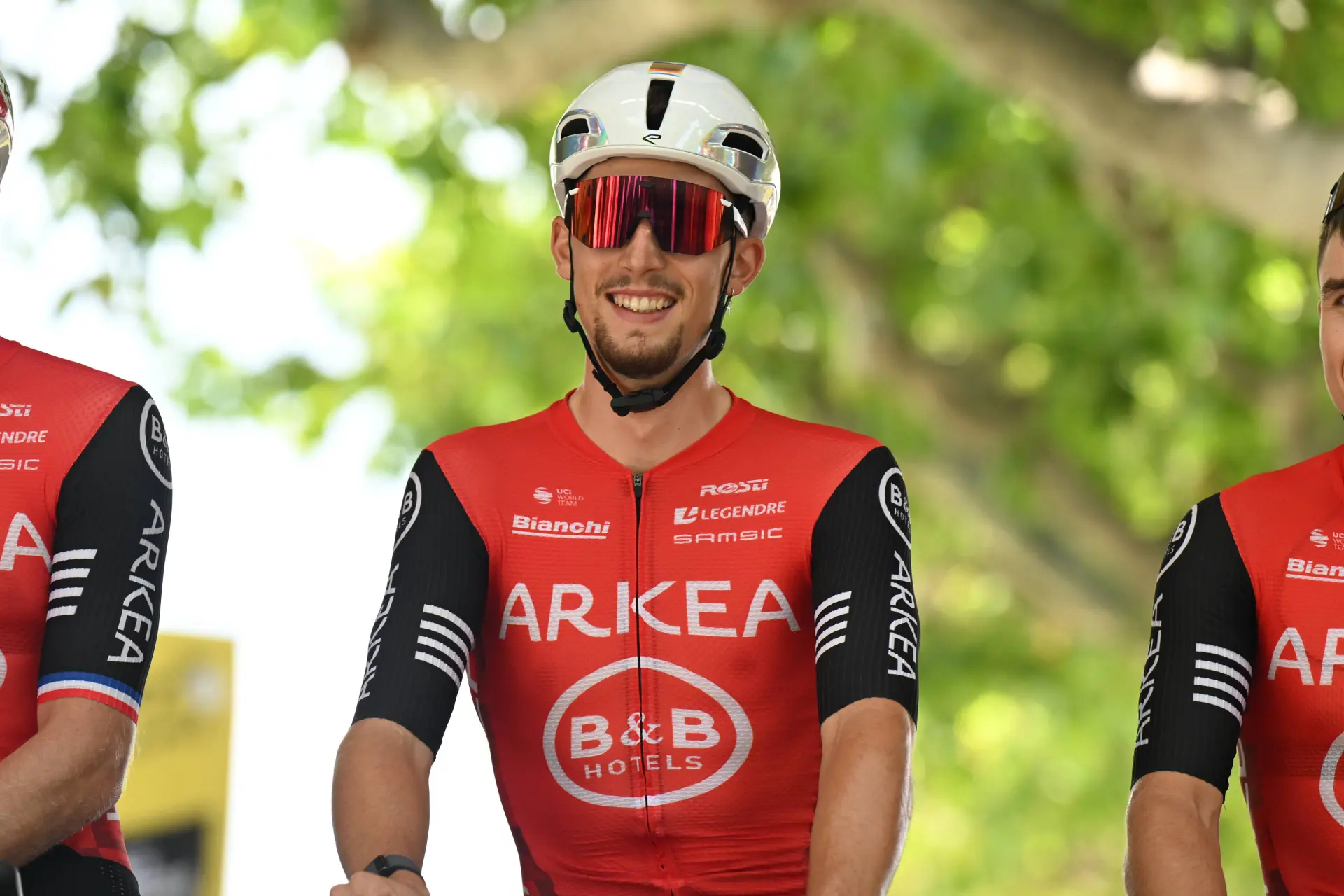 “A França está mesmo a regressar à cabeça do pelotão”: Kévin Vauquelin brilha como líder da INEOS com um top-5 autoritário no Paris–Nice