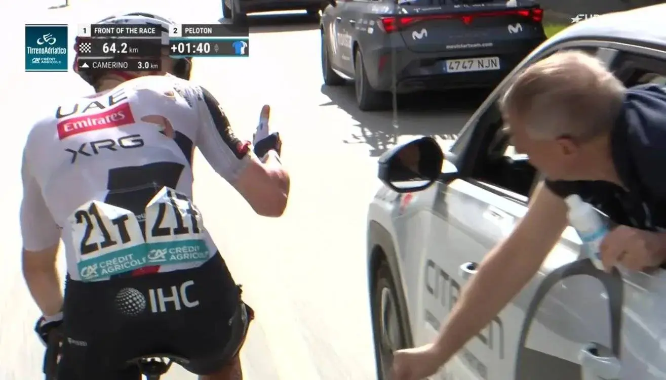 Relatório Médico e abandonos - Tirreno-Adriatico 2026, 6ª etapa: Vermaerke cai contra uma vedação, regressa e contribui para a vitória de Isaac del Toro