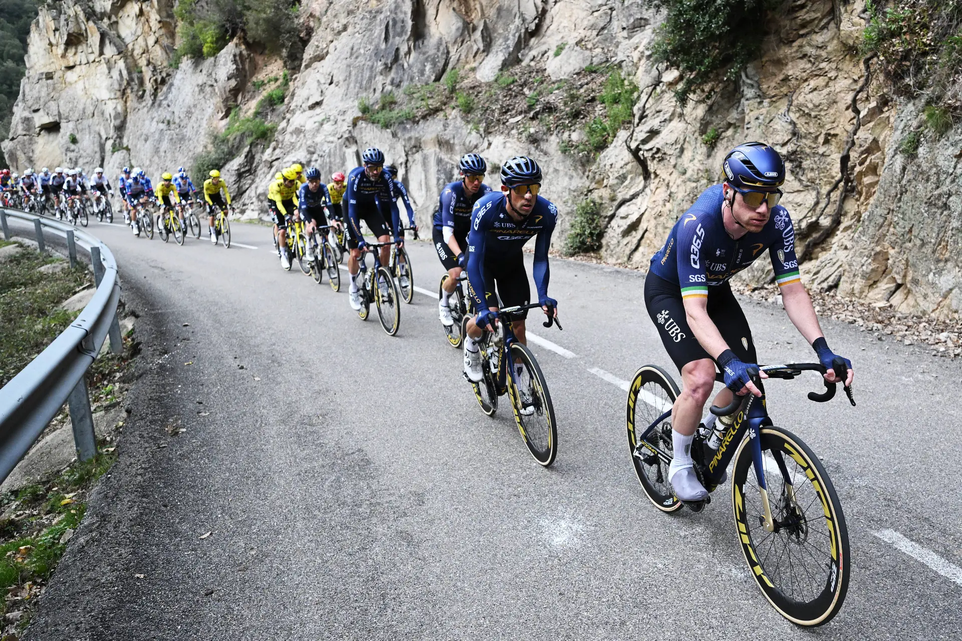 Medical Reports & Withdrawals Volta a Catalunya 2026 Update Stage 6 - Tom Pidcock out of the race after terrifying ravine crash
