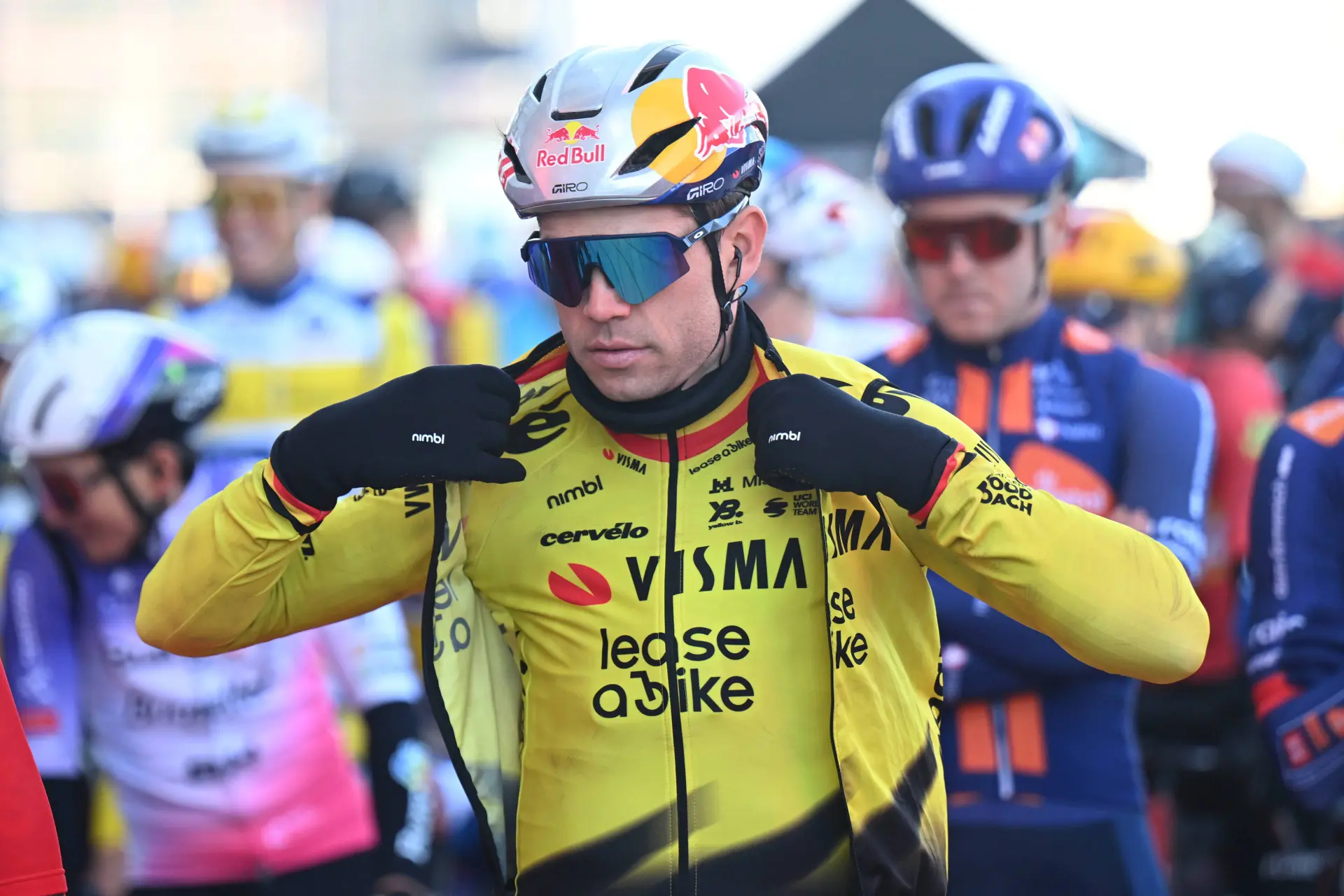 “As sensações foram boas, consegui seguir o Mathieu, mas faltou-nos um pouco” - Wout van Aert alentado apesar de mais um ‘quase' na In Flanders Fields
