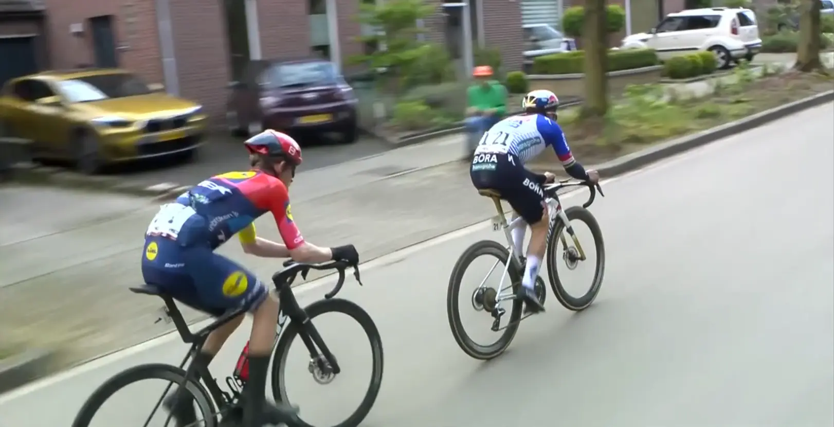 DISCUSSION | Amstel Gold Race 2026 - Evenepoel’s maturity. Cosnefroy replaces Pogacar in the podium photo. Blasi smashes the peloton and Vollering’s dream