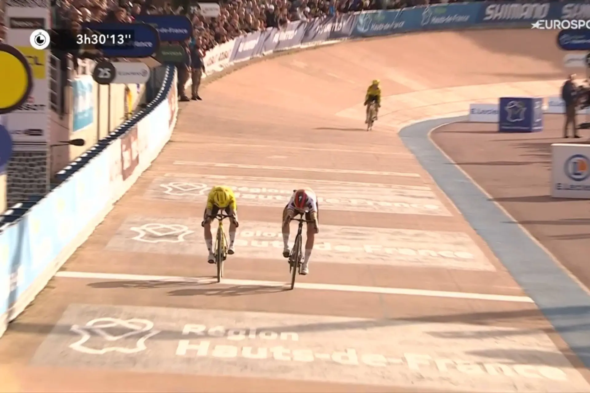 Results Paris-Roubaix Femmes 2026 | Visma loses out on almost certain win as Franziska Koch takes surprise victory