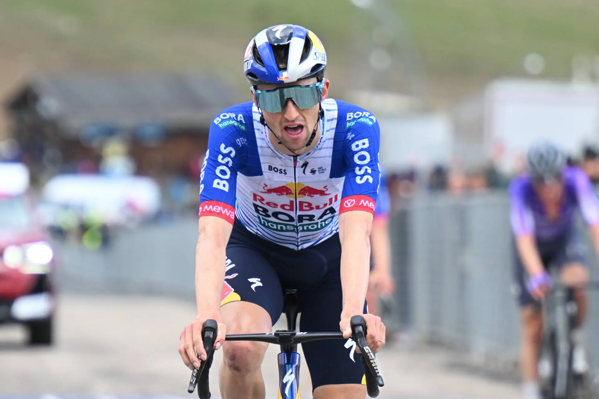 Crise na Volta a Itália para a Red Bull - BORA - Hansgrohe: Pellizzari, agora Hindley e vários outros com problemas gástricos