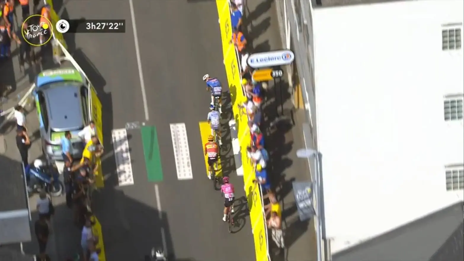 Eight spectators injured after Tour de France convoy car crashes near Stage 9 finish