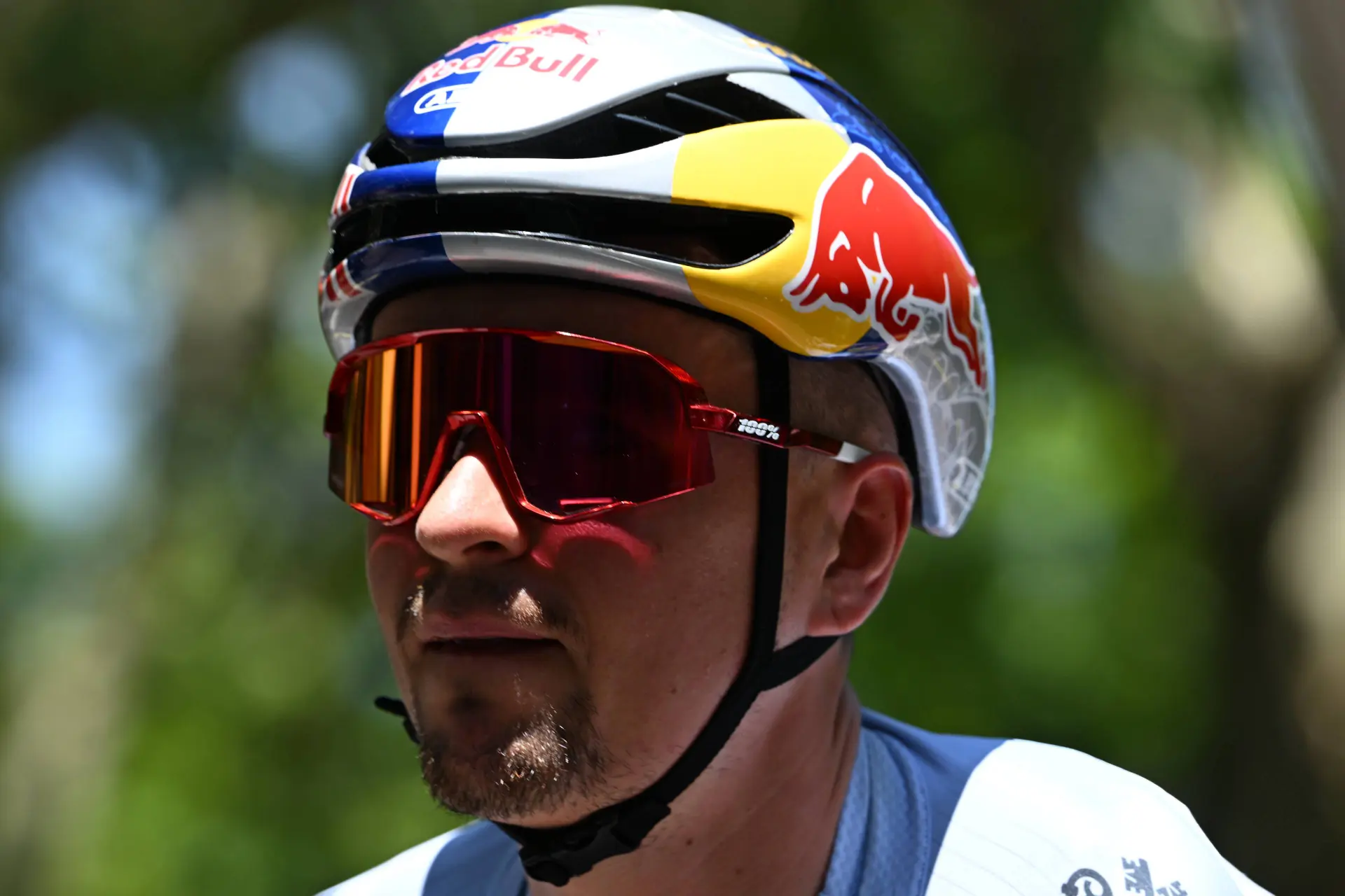“When the win is there, it doesn’t work” – Mechanical chaos leaves Tom Pidcock kicking his bike in Tour de France showdown with Mathieu van der Poel