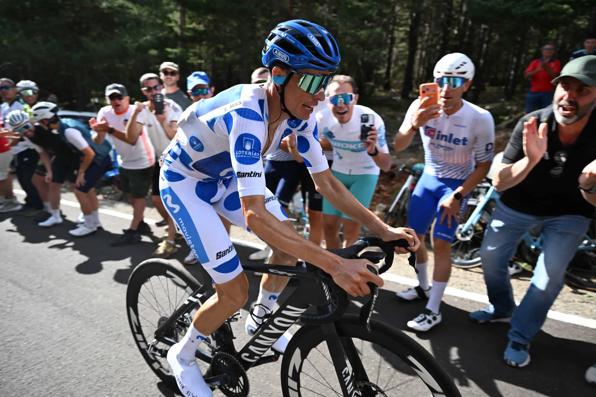 Enric Mas in action on Stage 7 of the 2026 Vuelta a Espana