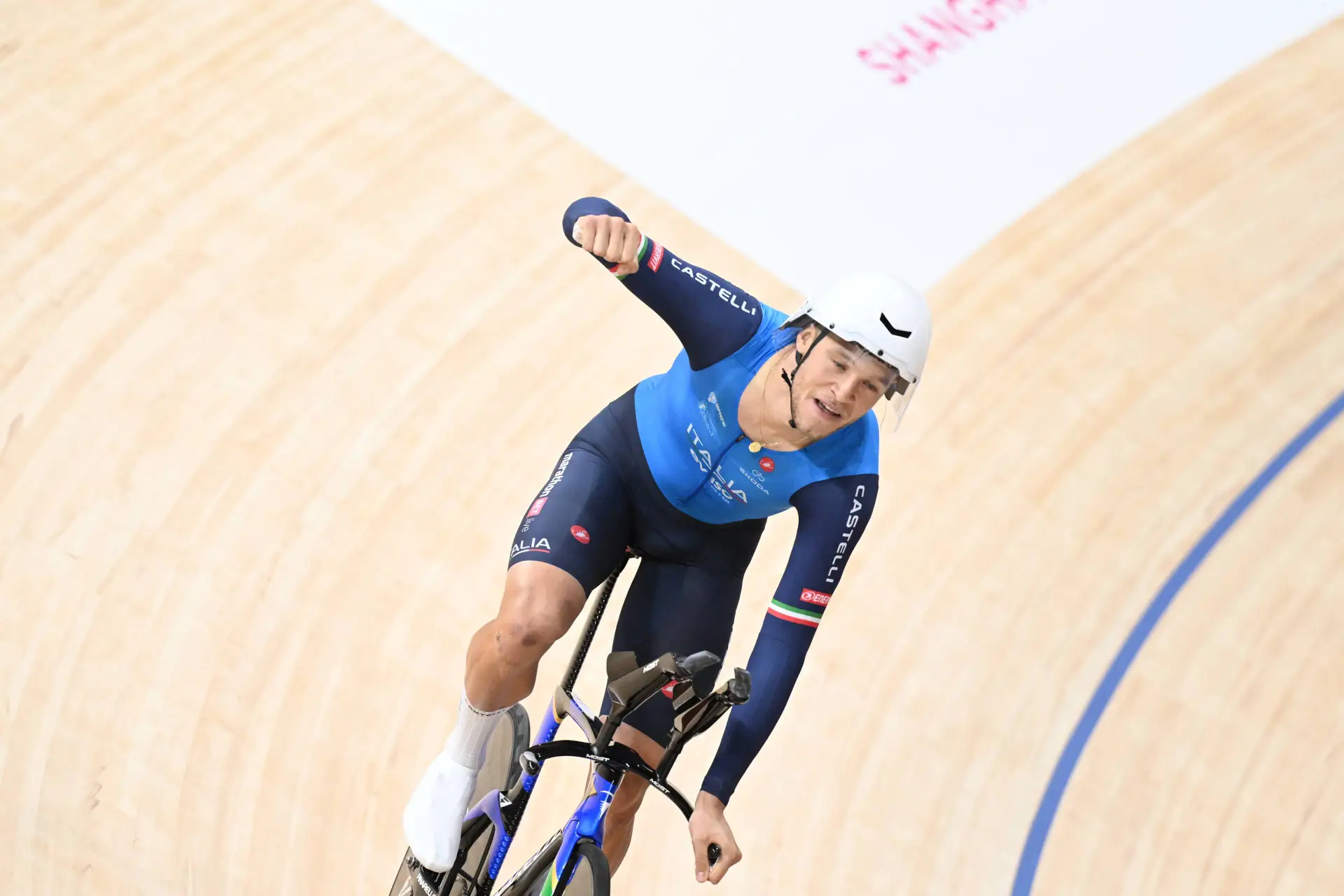 Jonathan Milan smashed his own world record