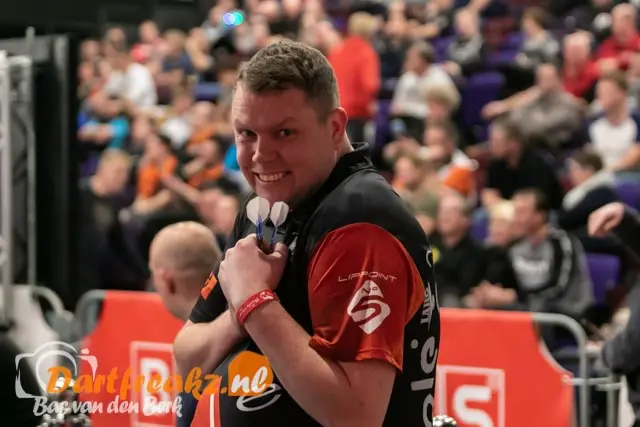 Mike Warburton en Robert Thornton spelen een fenomenale wedstrijd tijdens de Modus Super Series