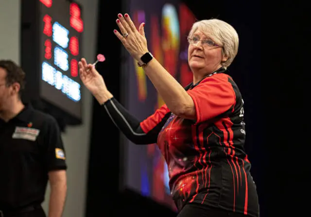 Lisa Ashton Kiest Voor Lakeside en Laat PDC Women's Series Slotweekend Schieten