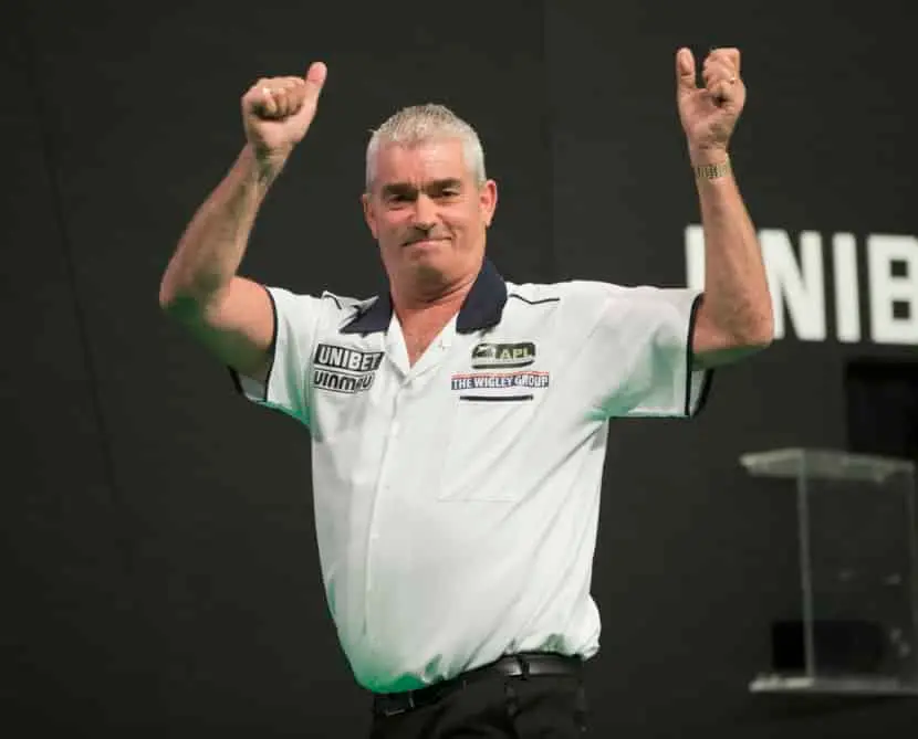 Beaton, Fitton, Burnett en Mason door naar tweede ronde Senioren WK 2025 na spannende avond