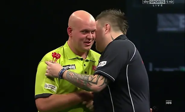 PL week 15: Derde winst op rij voor Smith, Van Gerwen en Van den Bergh stranden in kwartfinale