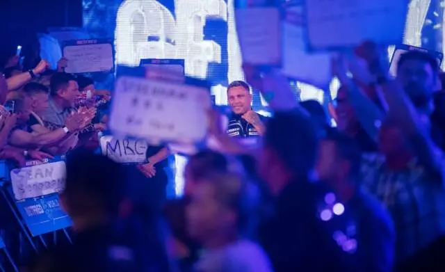 Connor Scutt won ooit PDC WK opkomst als prijs, vanavond speelt hij tegen Gerwyn Price