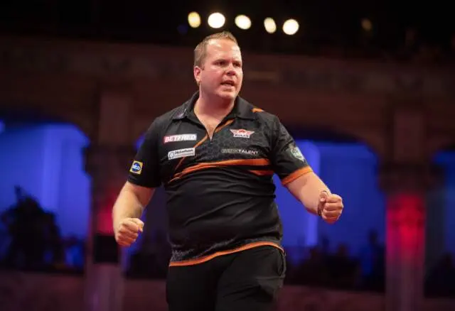 Waar kijk je de World Matchplay 2025? Uitzendschema en tv-gids per dag