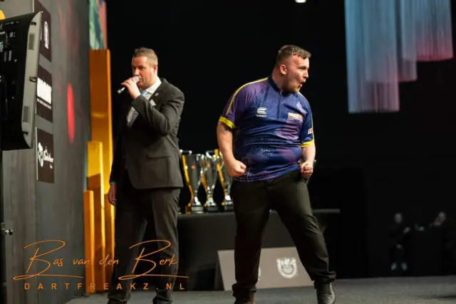 Winmau Development Tour 5, Littler wint en Van Veen beste NL'er