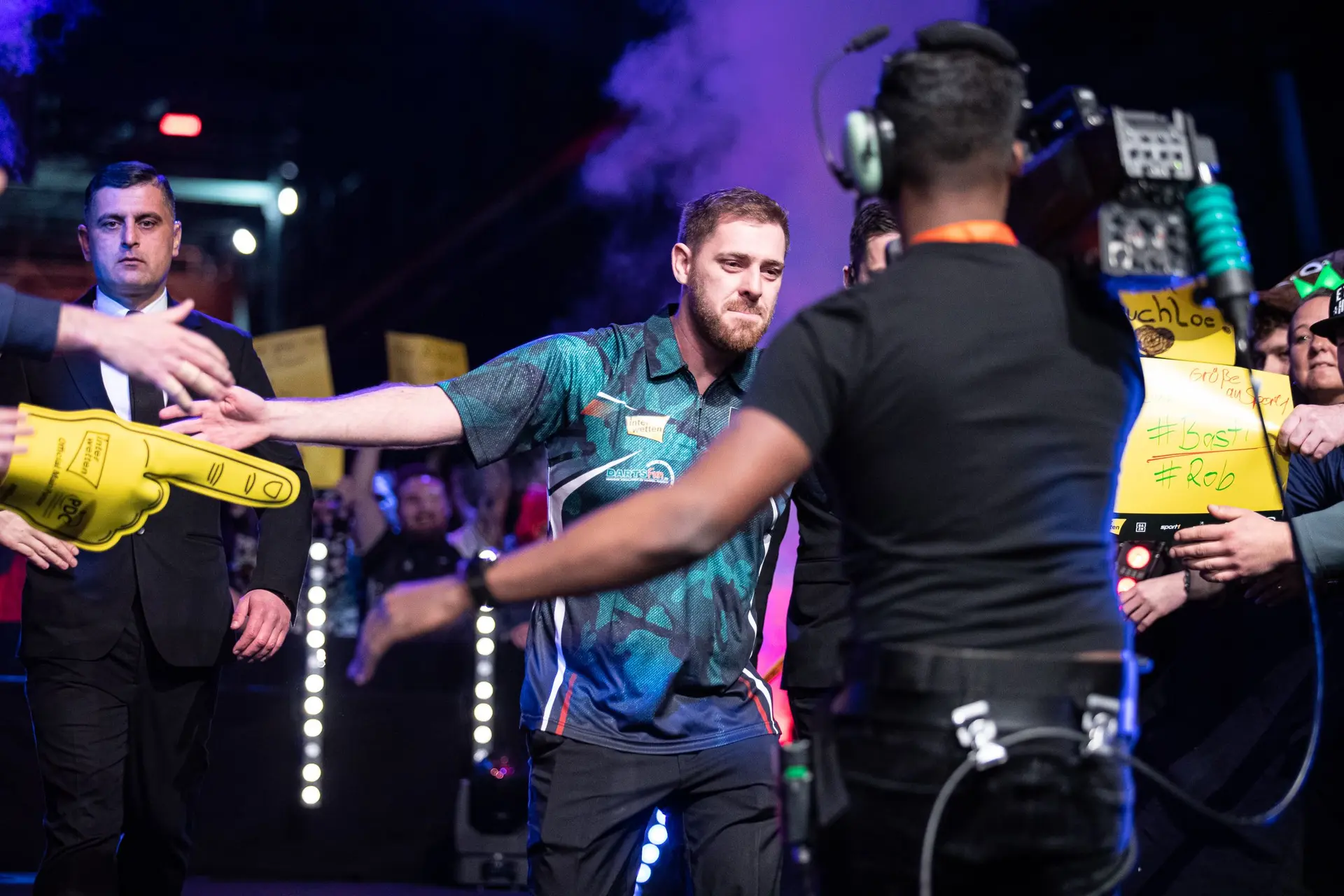 Van Peer en Duijvenbode door naar de L16 German Darts Grand Prix