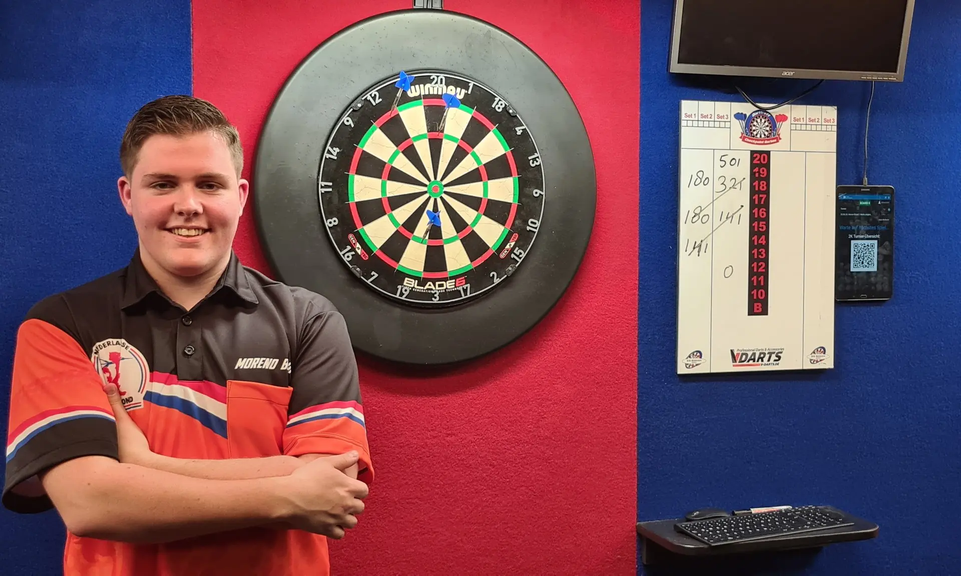 Moreno Blom gooit 9-darter tijdens eerste partij 4 Nations toernooi in Duitsland