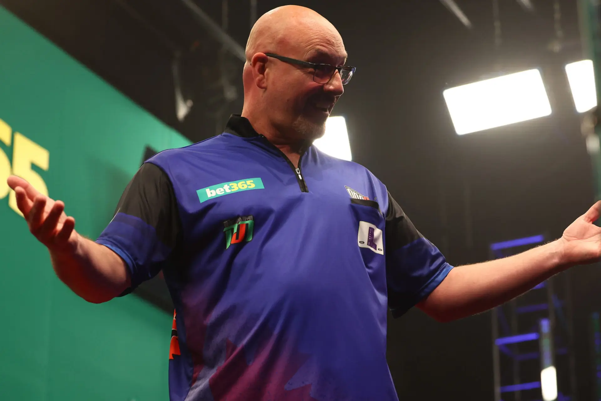 Jim Long veroorzaakt opschudding tijdens de bet365 US Darts Masters op de eerste dag