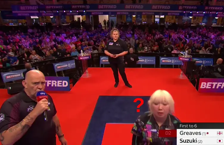 VIDEO: Mikuru Suzuki begaat blunder zoals je niet vaak ziet op World Matchplay