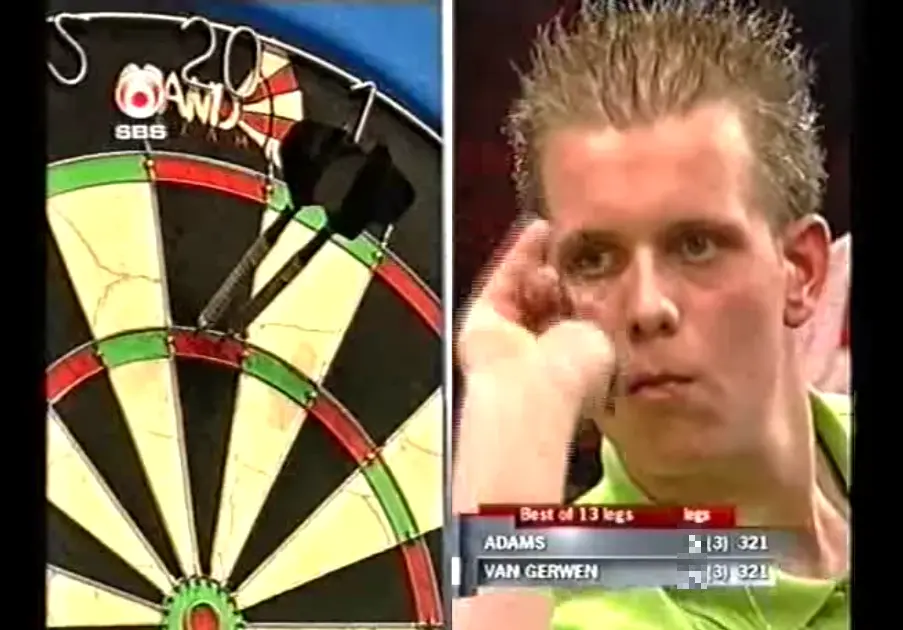 VIDEO: Michael van Gerwen (17) en Martin Adams spelen 'beste wedstrijd ooit'