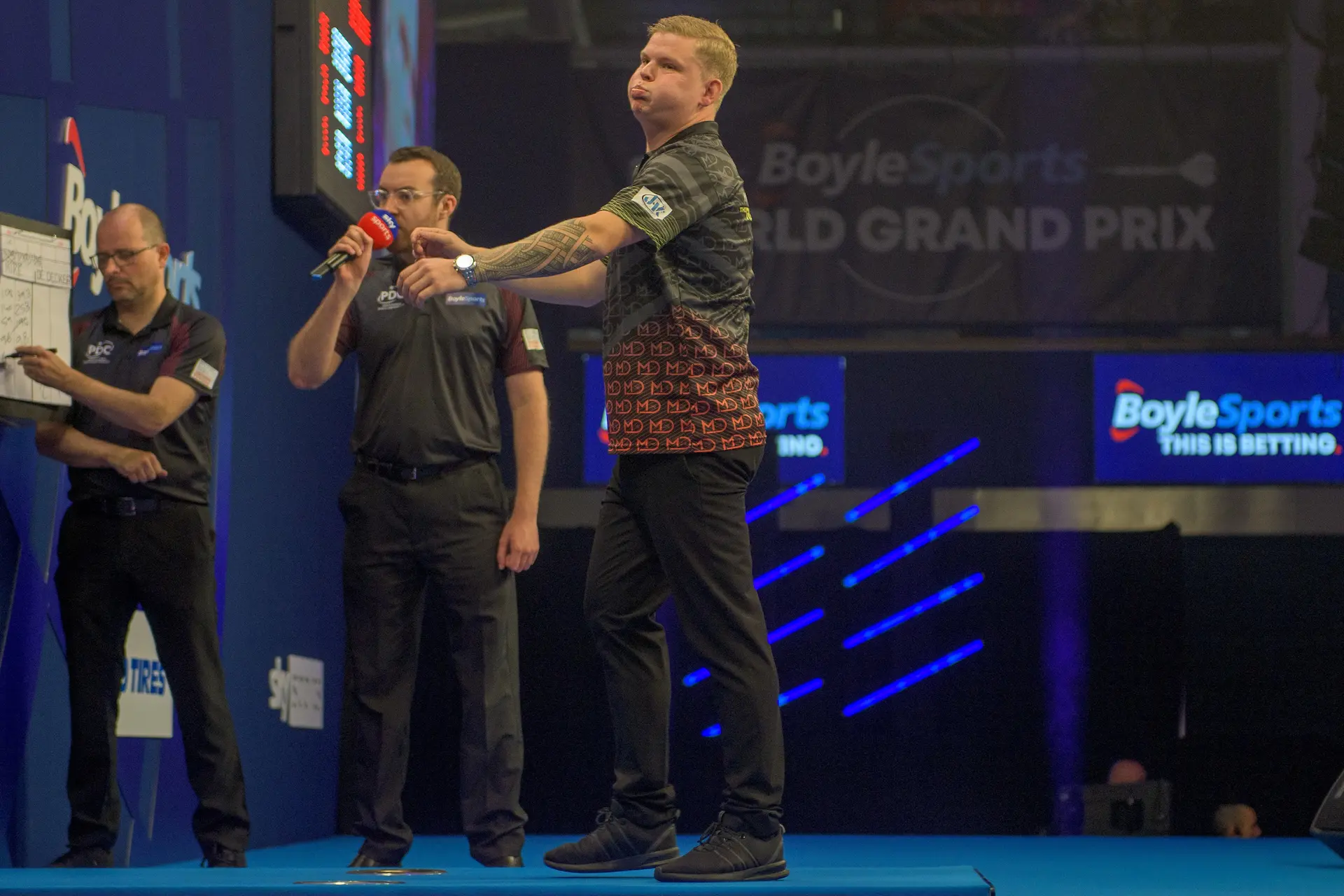 De Decker en Van den Bergh verliezen op dag twee van de World Grand Prix