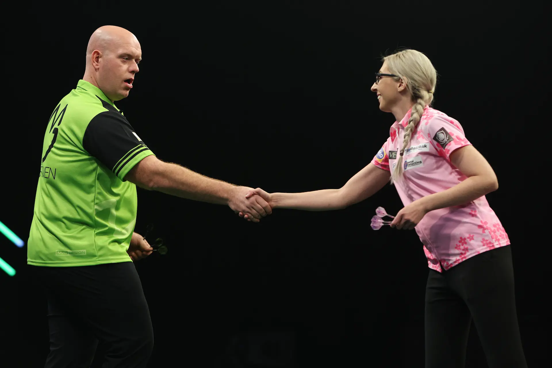 Toernooicenter Grand Slam of Darts, het prijzengeld, de 9-darters, alle uitslagen en het uitzendschema