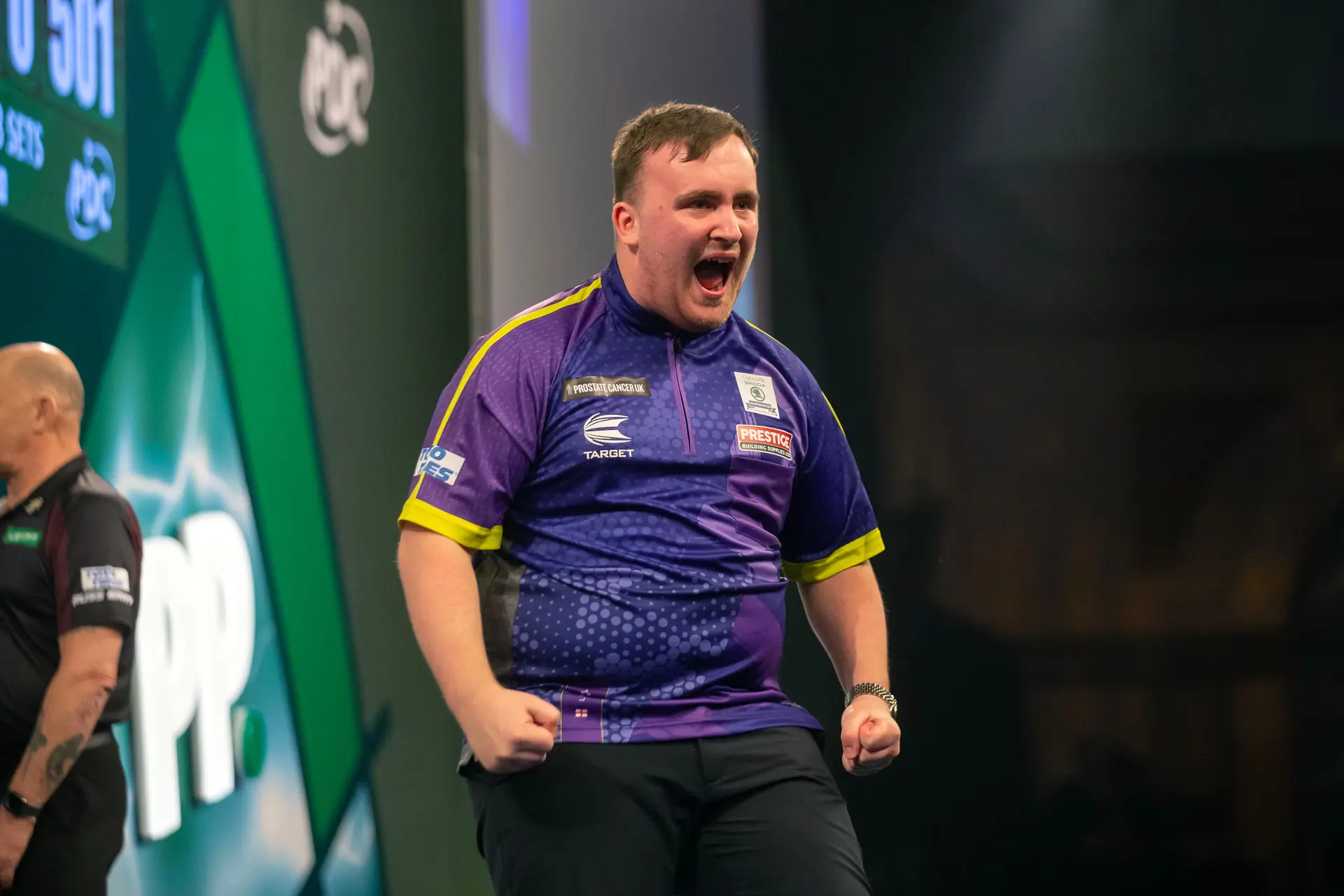 16-Jarige darts sensatie The Nuke Littler verplettert voormalige Wereldkampioen Kist, wisselende Wright ligt eruit